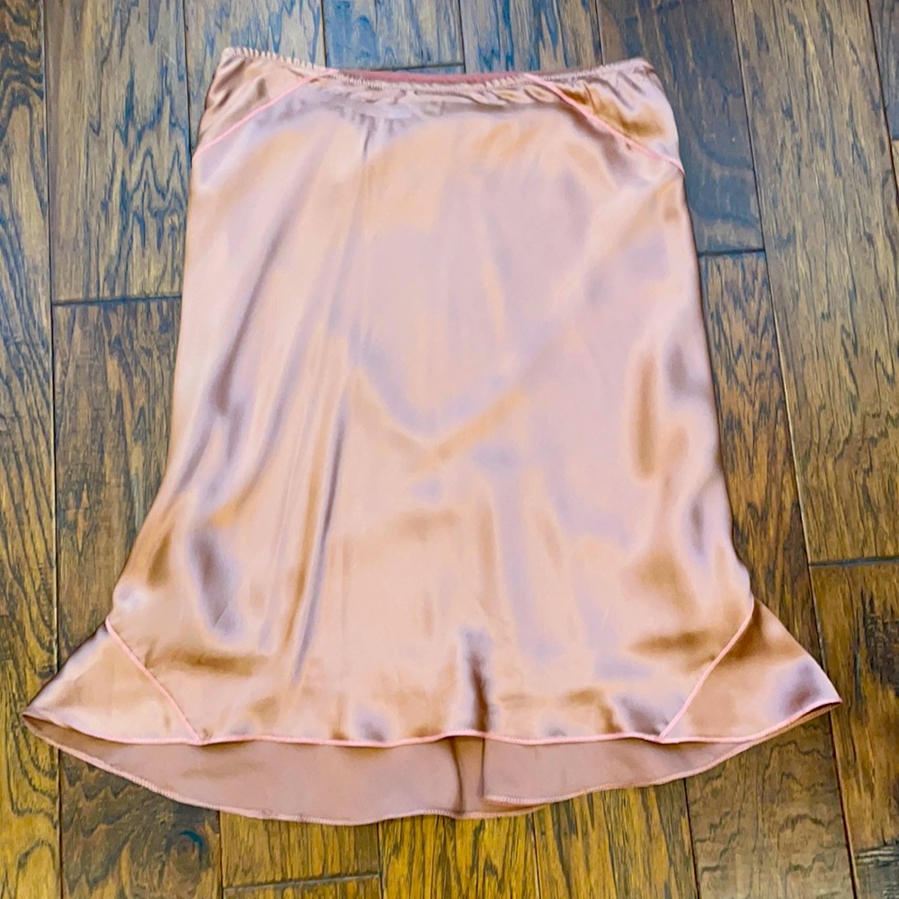 *NWOT* Mauve, rose pink, satin mermaid high low skirt sz M